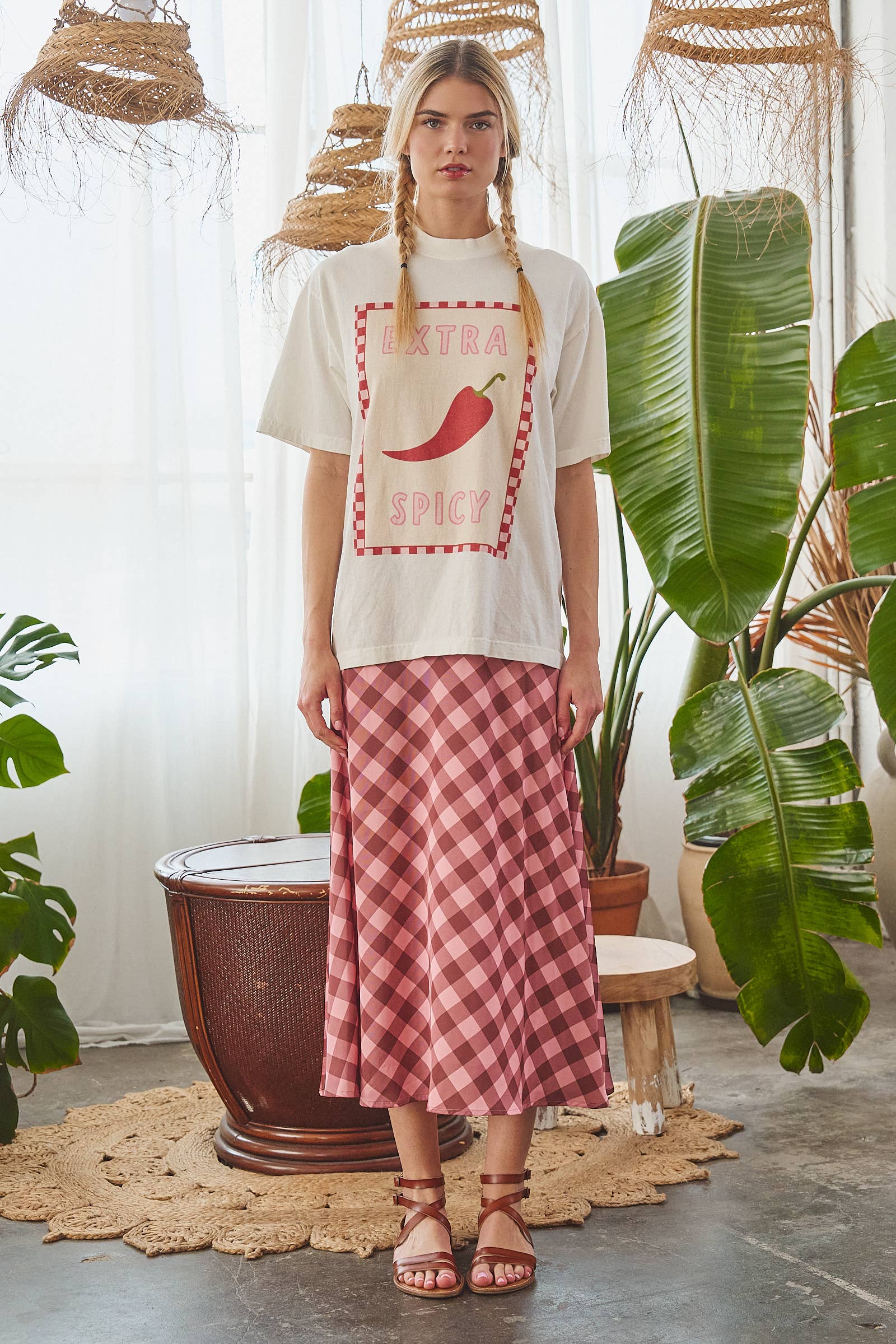 EXTRA SPICY CHILI PEPPER CHECKERBOARD GRAPHIC TEE