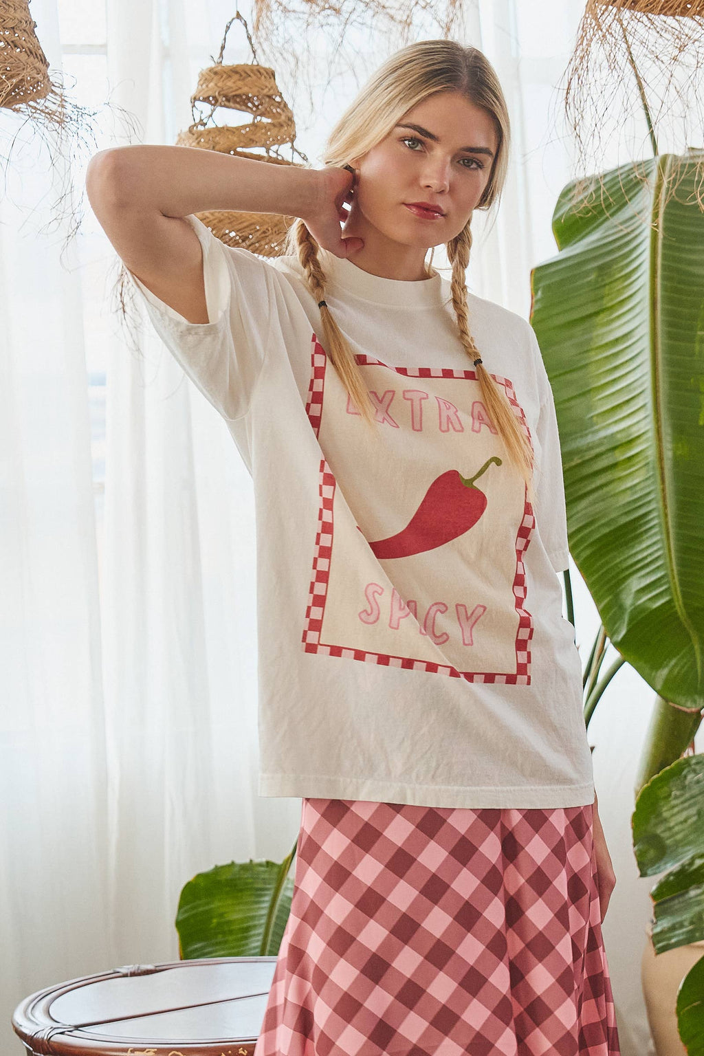 EXTRA SPICY CHILI PEPPER CHECKERBOARD GRAPHIC TEE