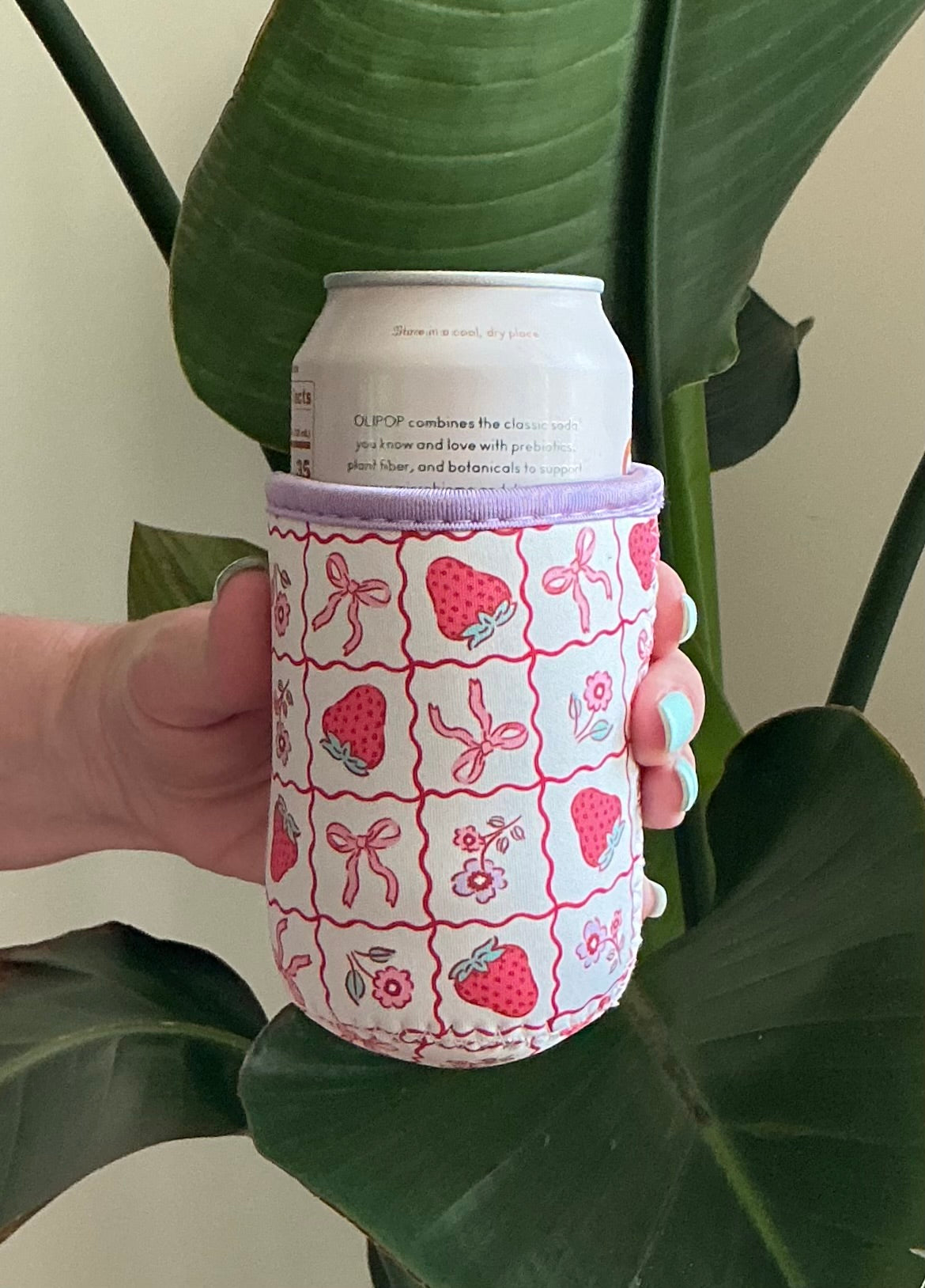 Strawberries & Bows Drink Sleeve